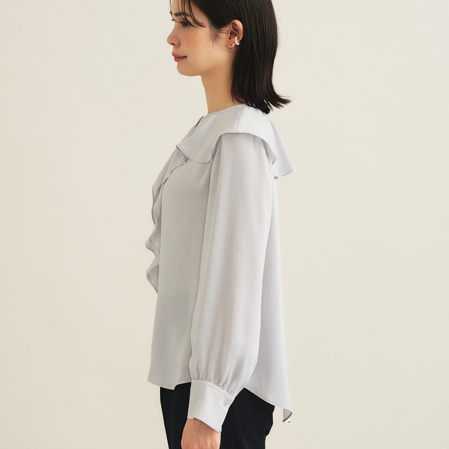 INDIVI「【洗える】ラッフルサテンブラウス」|シャツ・ブラウス|