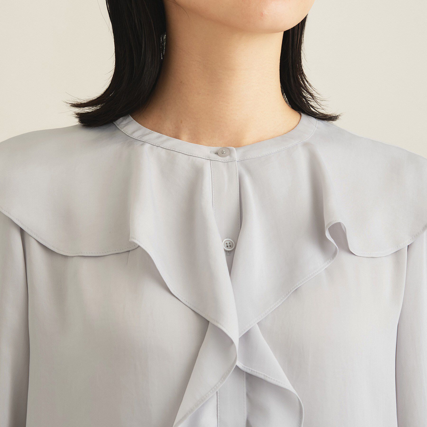 INDIVI「【洗える】ラッフルサテンブラウス」|シャツ・ブラウス|