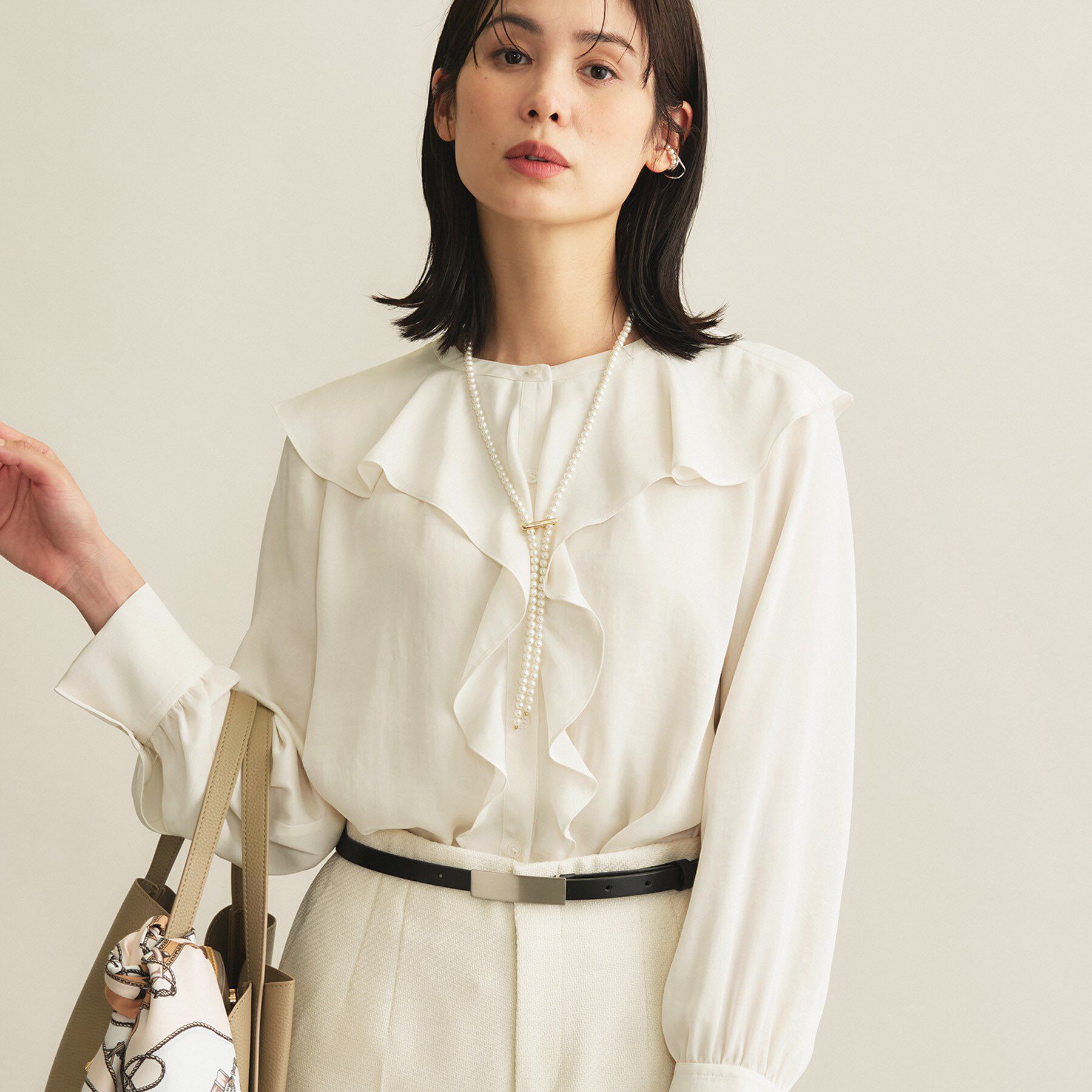 INDIVI「【洗える】ラッフルサテンブラウス」|シャツ・ブラウス|