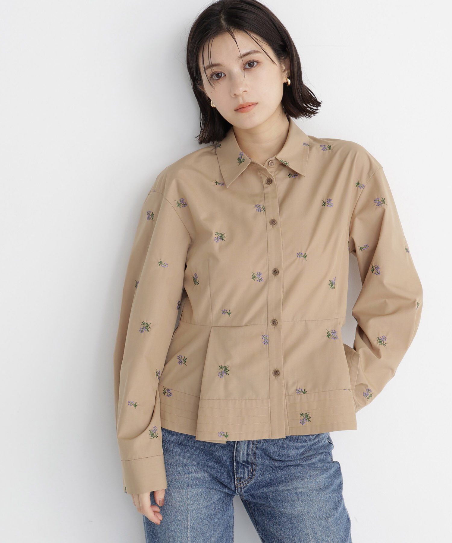  「刺繍ペプラムシャツ」|シャツ・ブラウス|ベージュ
