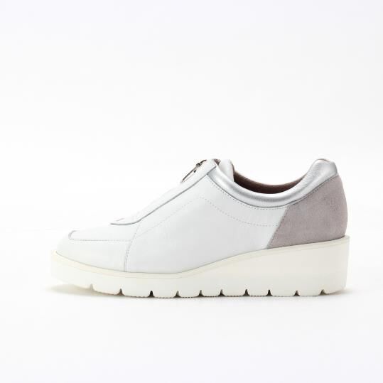 銀座かねまつ「RMWE2561STE3CBWHT3CB　【本革】【防水】【Eウィズ】アクアベルセンターZIPスニーカー」|スニーカー|