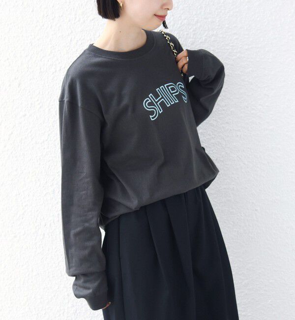 SHIPS for women「【WEB限定】 SHIPS ラウンド プリント ロゴ ロングスリーブ TEE」|Tシャツ・カットソー|