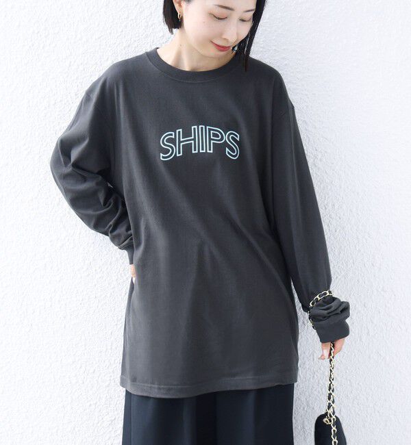 SHIPS for women「【WEB限定】 SHIPS ラウンド プリント ロゴ ロングスリーブ TEE」|Tシャツ・カットソー|