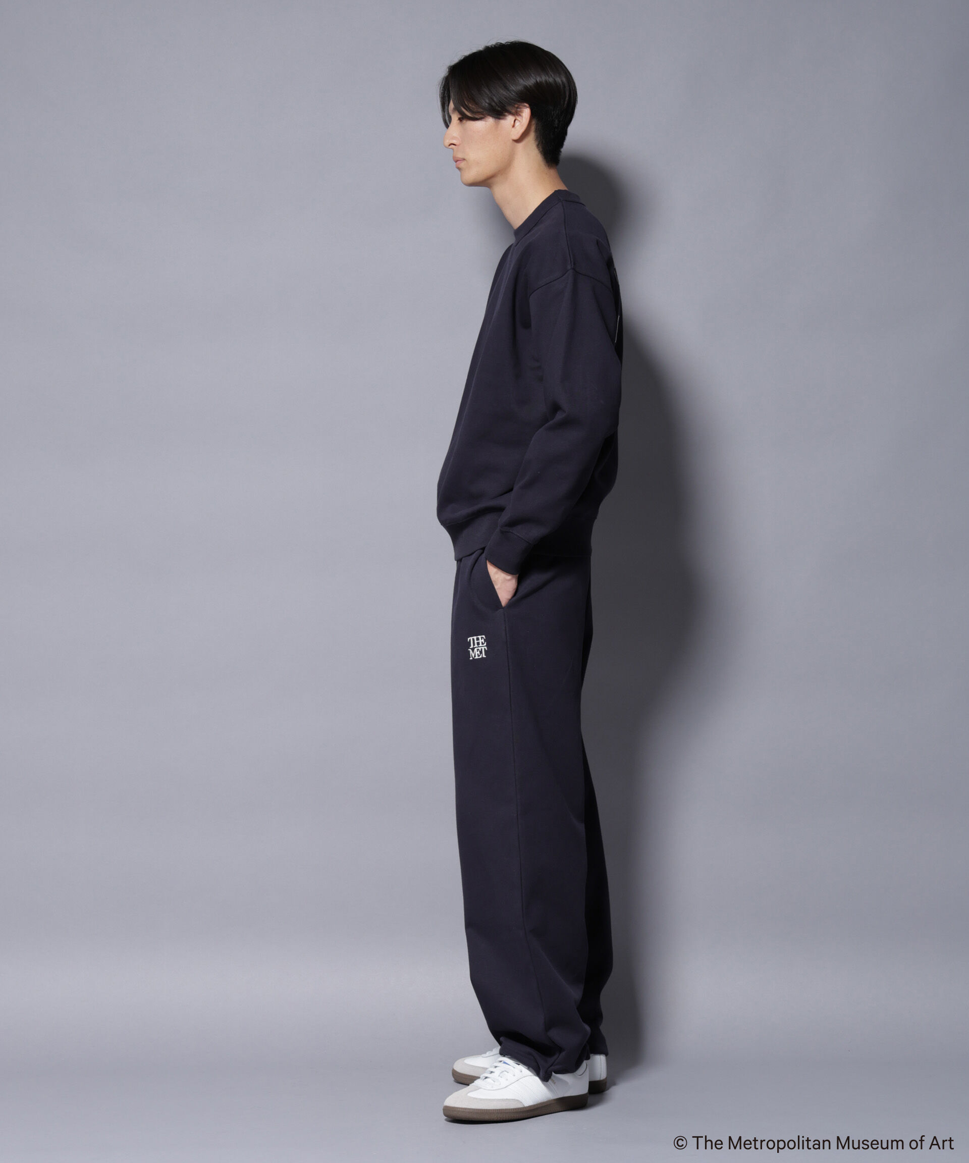 nano･universe「「The Met」ロゴ&times;アーカイブロゴ刺繍スウェット(セットアップ可)」|Tシャツ・カットソー|