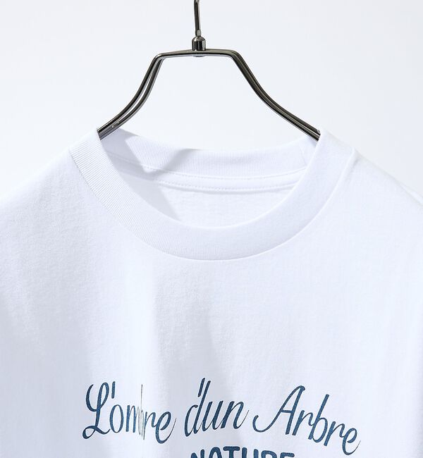 ABAHOUSE「SCENE GRAPHIC ロゴプリントTシャツ / リラックスフィット」|Tシャツ・カットソー|