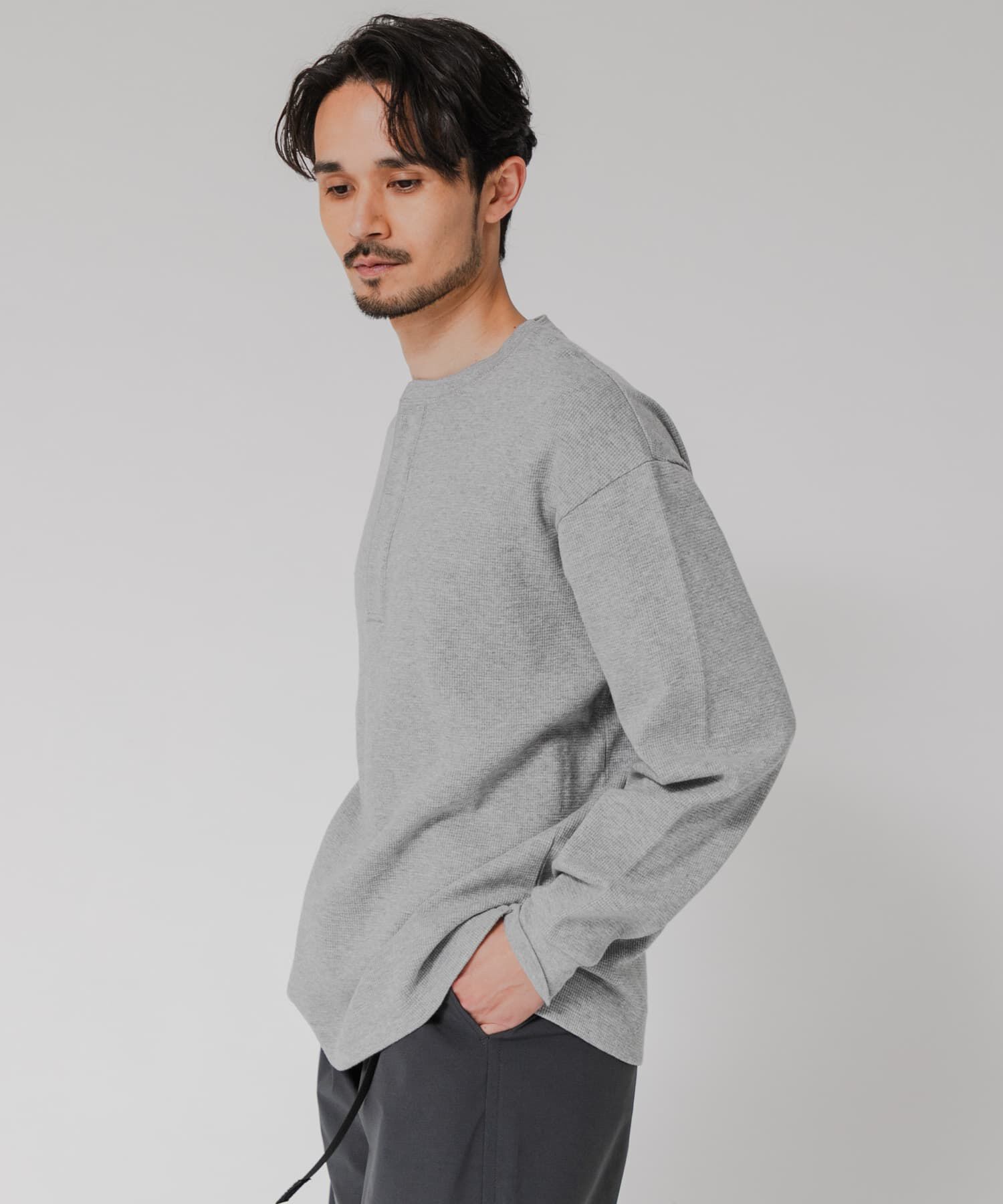 URBAN RESEARCH「『UR TECH』度詰めワッフルヘンリーロングスリーブ」|Tシャツ・カットソー|