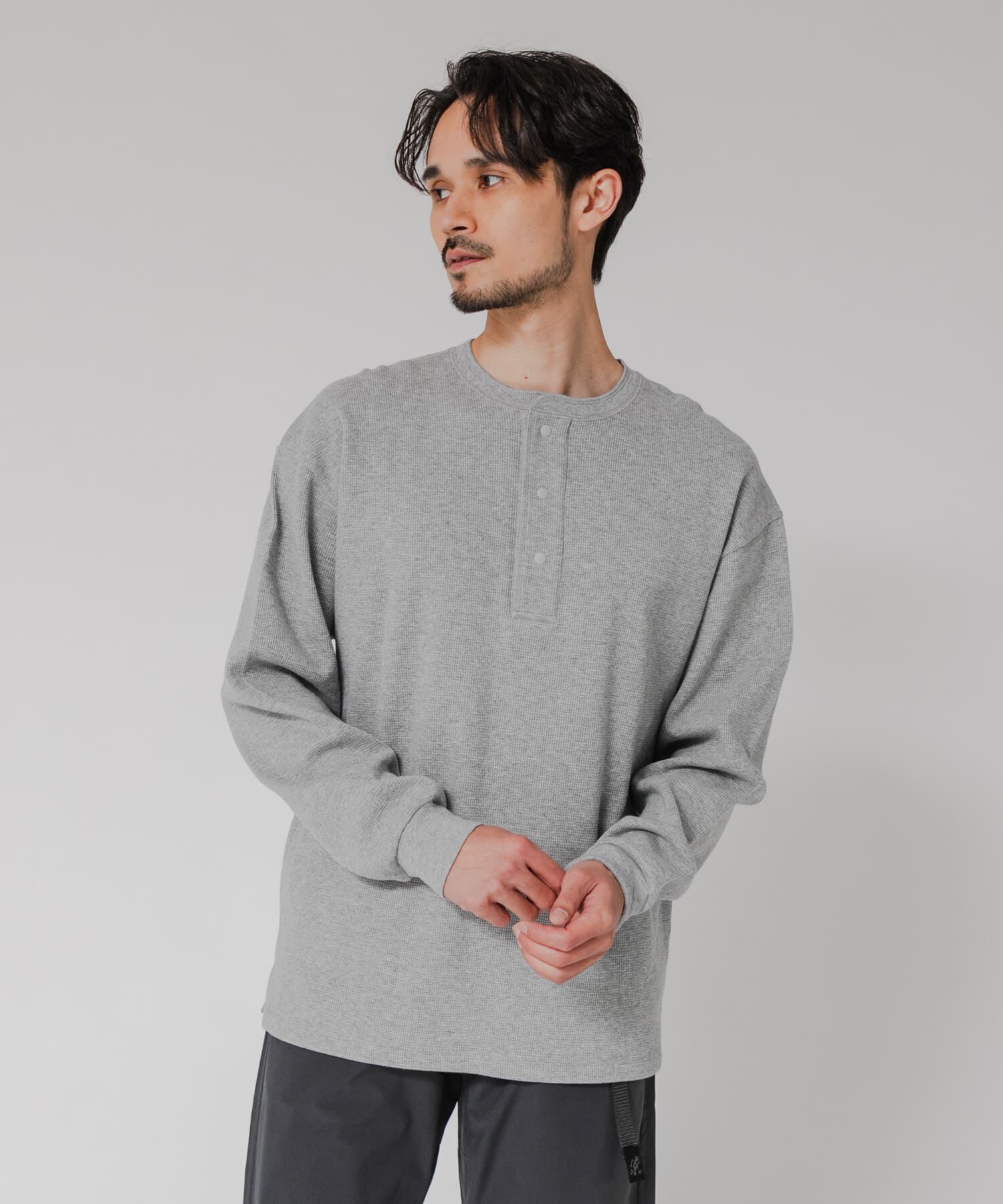 URBAN RESEARCH「『UR TECH』度詰めワッフルヘンリーロングスリーブ」|Tシャツ・カットソー|