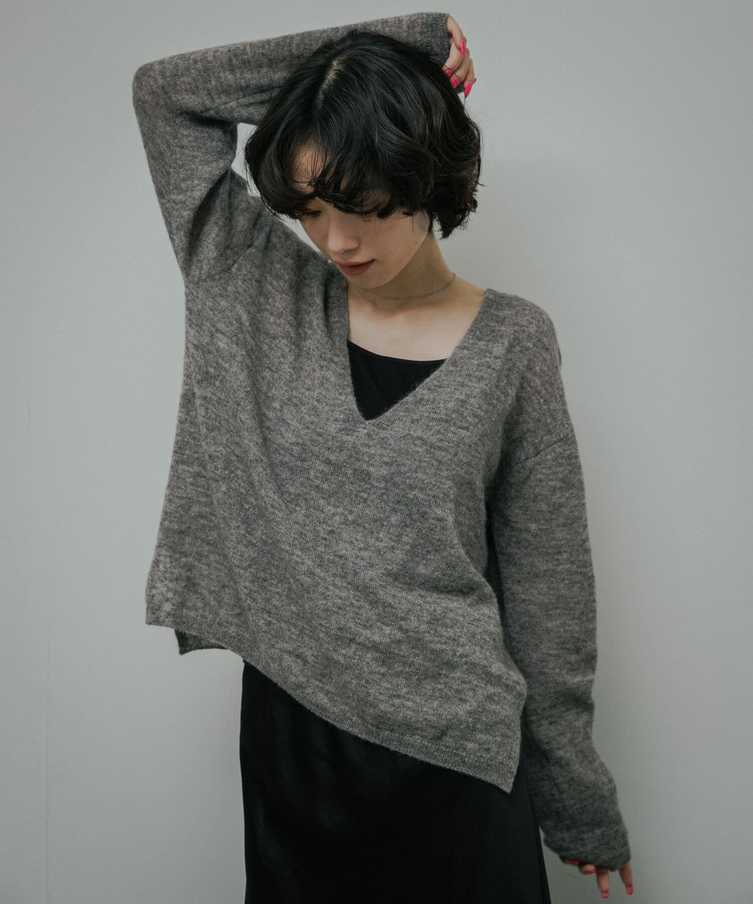 URBAN RESEARCH DOORS「Baby Alpaca V-Neck Knit」|ニット・セーター|グレー