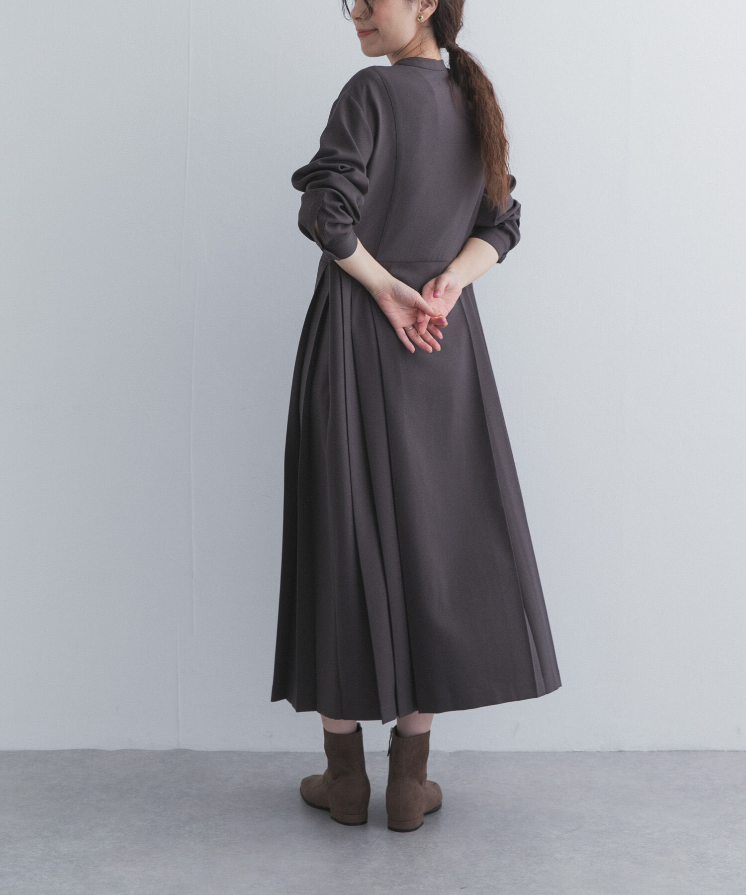 URBAN RESEARCH DOORS「『UR TECH』サイドプリーツ切替ワンピース」|ワンピース|