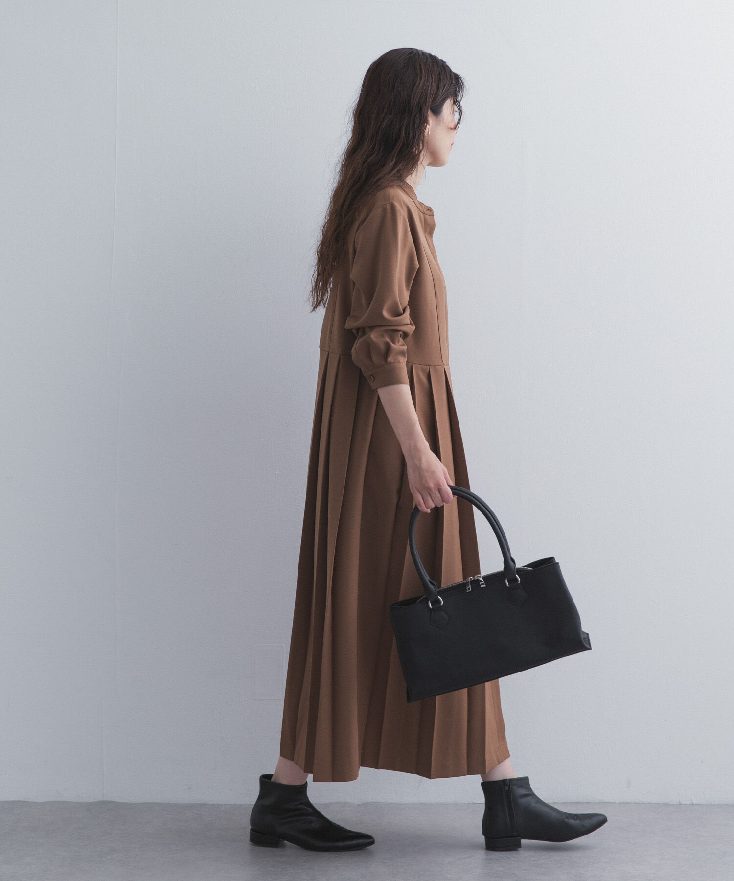 URBAN RESEARCH DOORS「『UR TECH』サイドプリーツ切替ワンピース」|ワンピース|