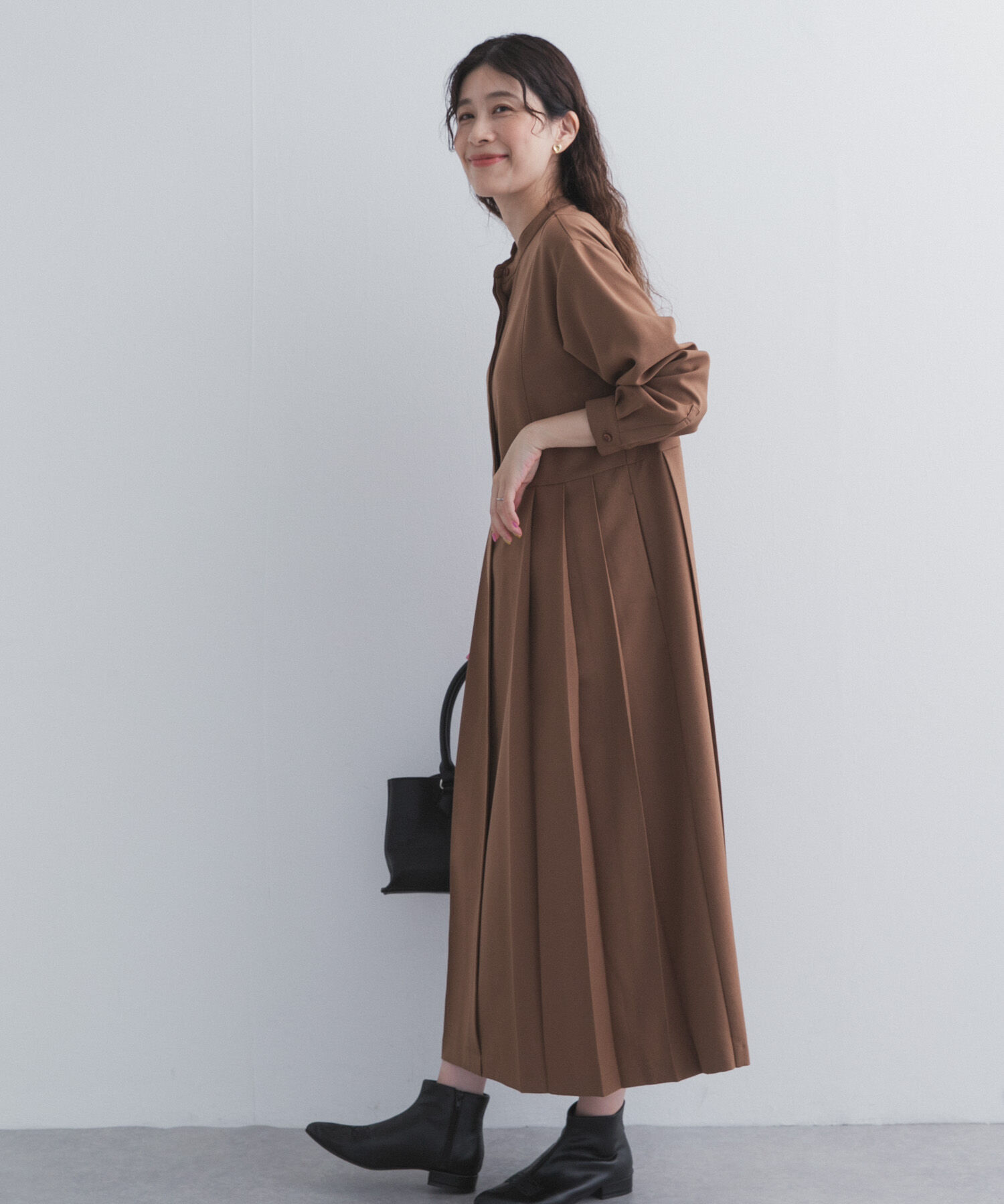 URBAN RESEARCH DOORS「『UR TECH』サイドプリーツ切替ワンピース」|ワンピース|