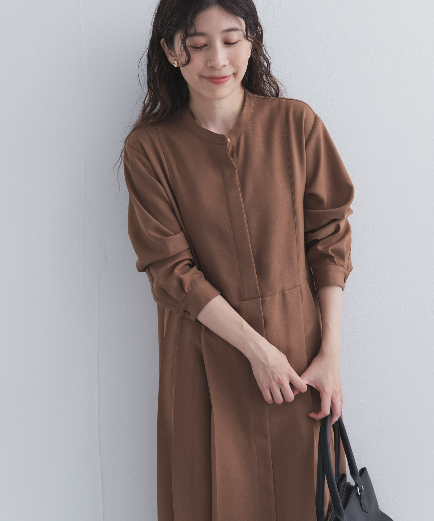 URBAN RESEARCH DOORS「『UR TECH』サイドプリーツ切替ワンピース」|ワンピース|