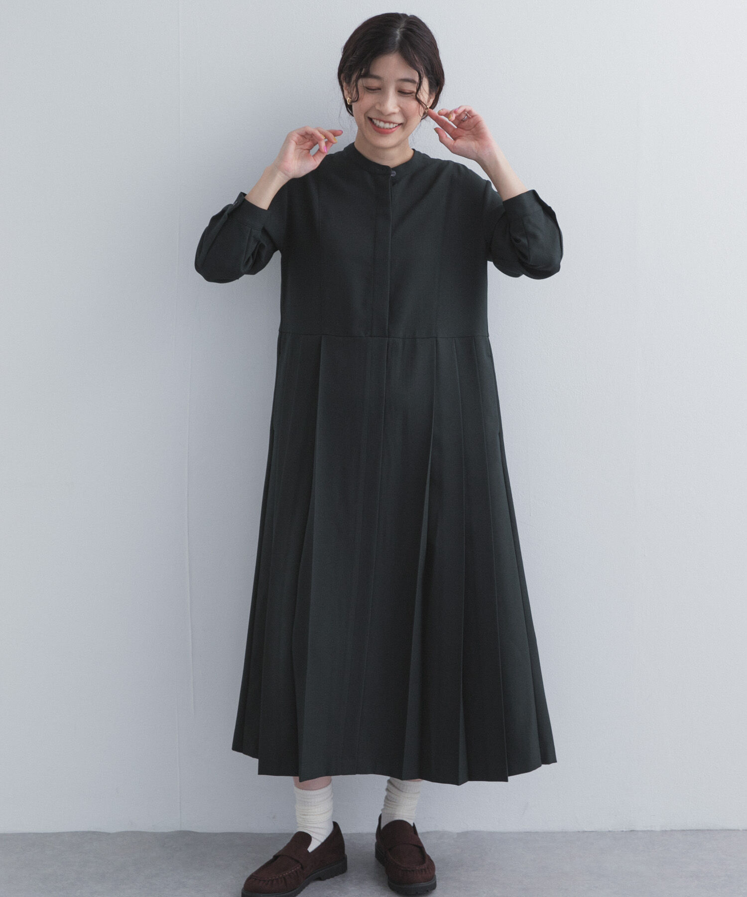 URBAN RESEARCH DOORS「『UR TECH』サイドプリーツ切替ワンピース」|ワンピース|