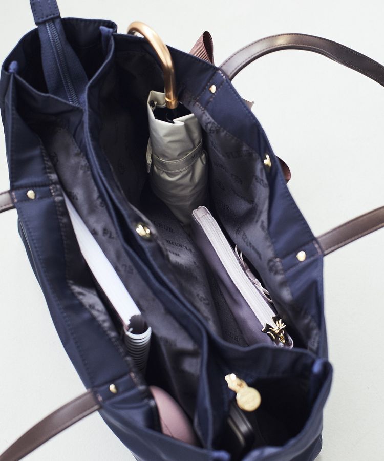 Maison de FLEUR「リボンチャーム付き3ルームトートバッグ」|トートバッグ|