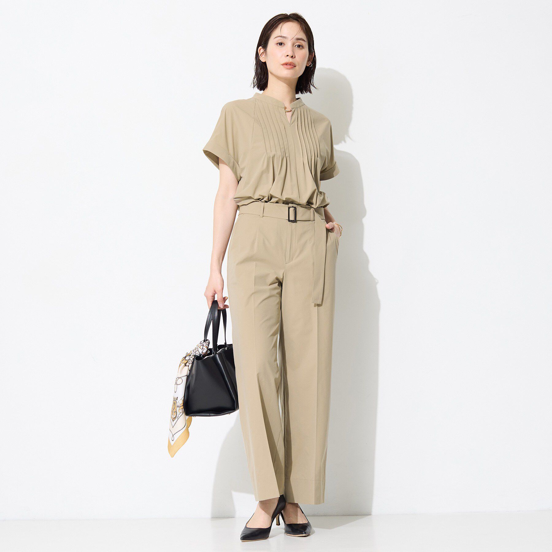 INDIVI「【撥水／UVケア／SETUP可能】軽量タックスキッパーブラウス」|シャツ・ブラウス|