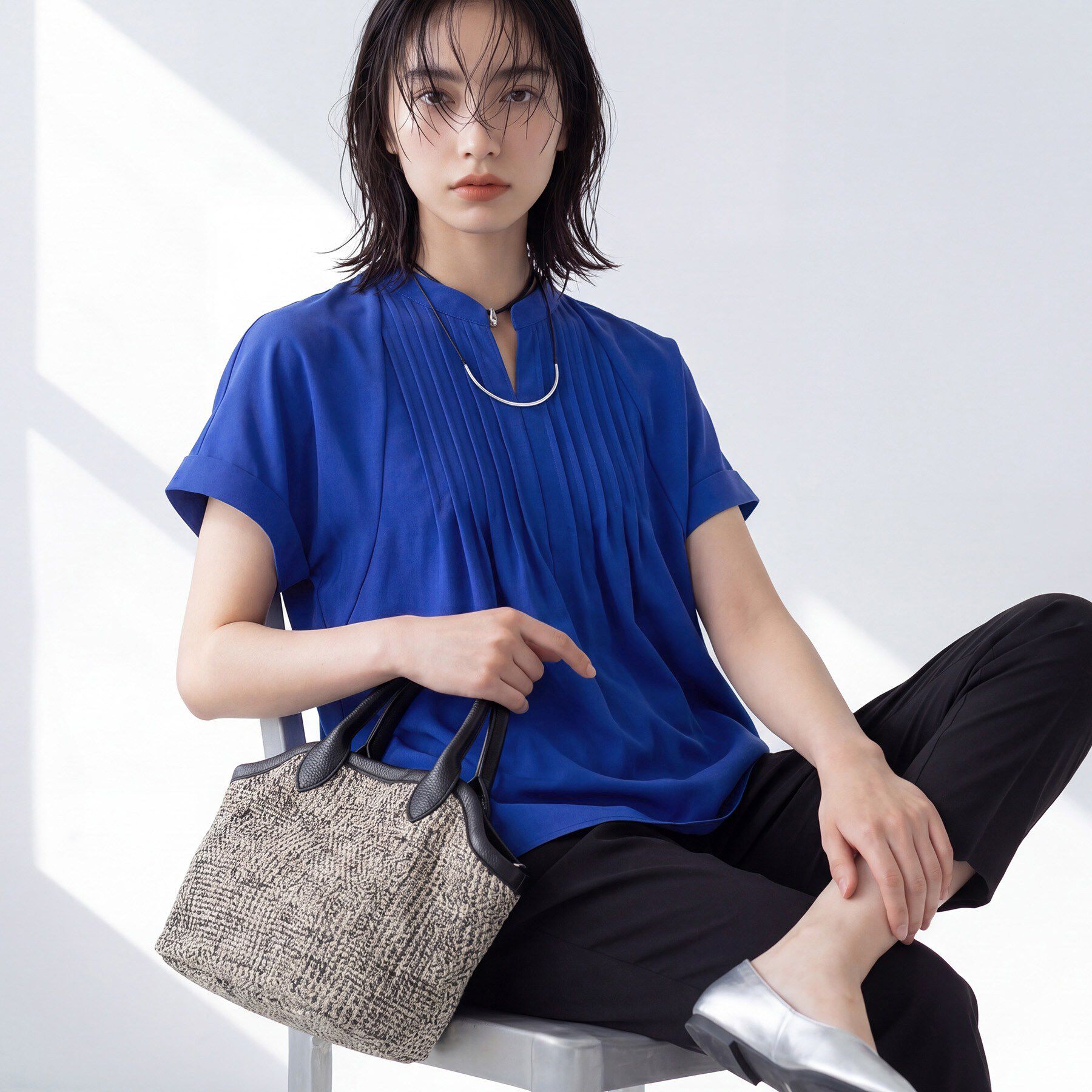 INDIVI「【撥水／UVケア／SETUP可能】軽量タックスキッパーブラウス」|シャツ・ブラウス|