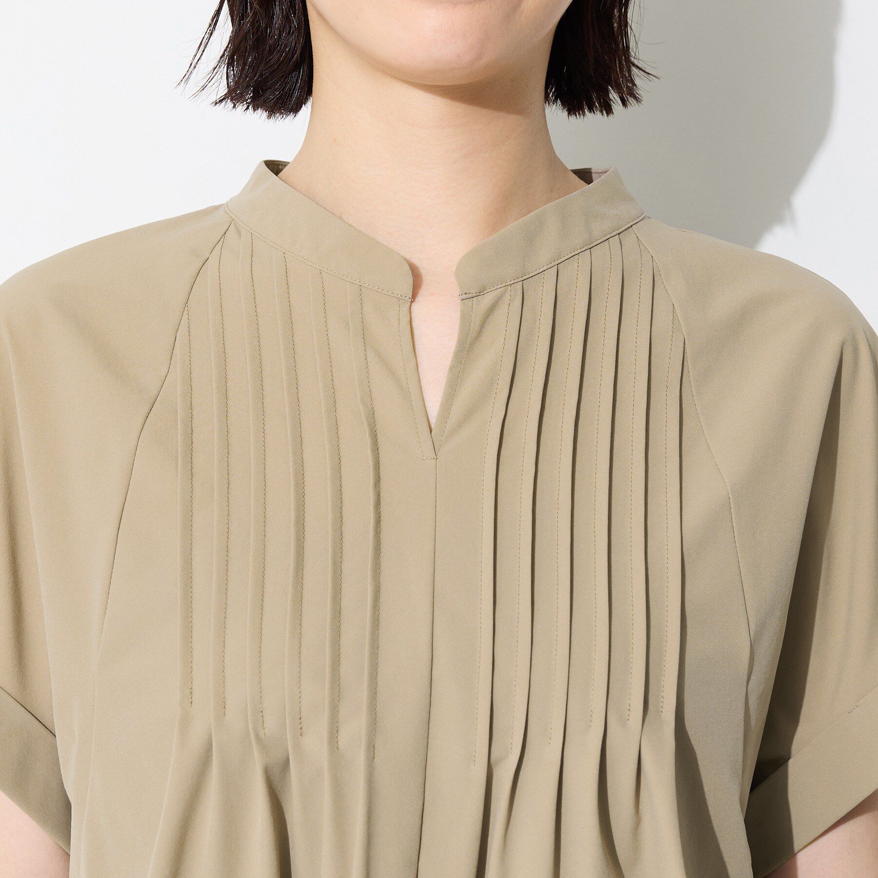 INDIVI「【撥水／UVケア／SETUP可能】軽量タックスキッパーブラウス」|シャツ・ブラウス|