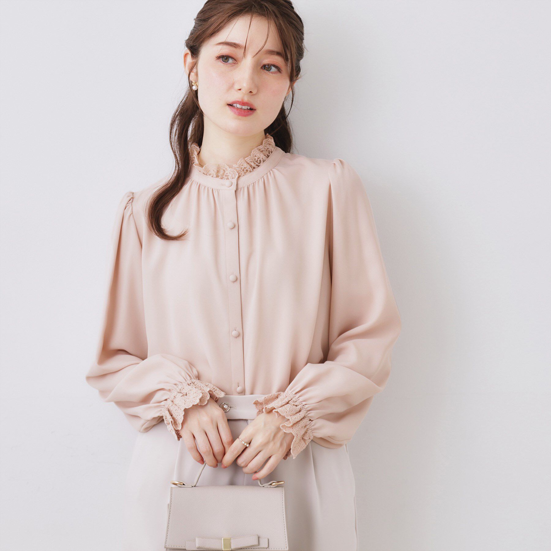 Couture broach「【2WAY・ハレの日・通勤】エンブロレースブラウス」|シャツ・ブラウス|