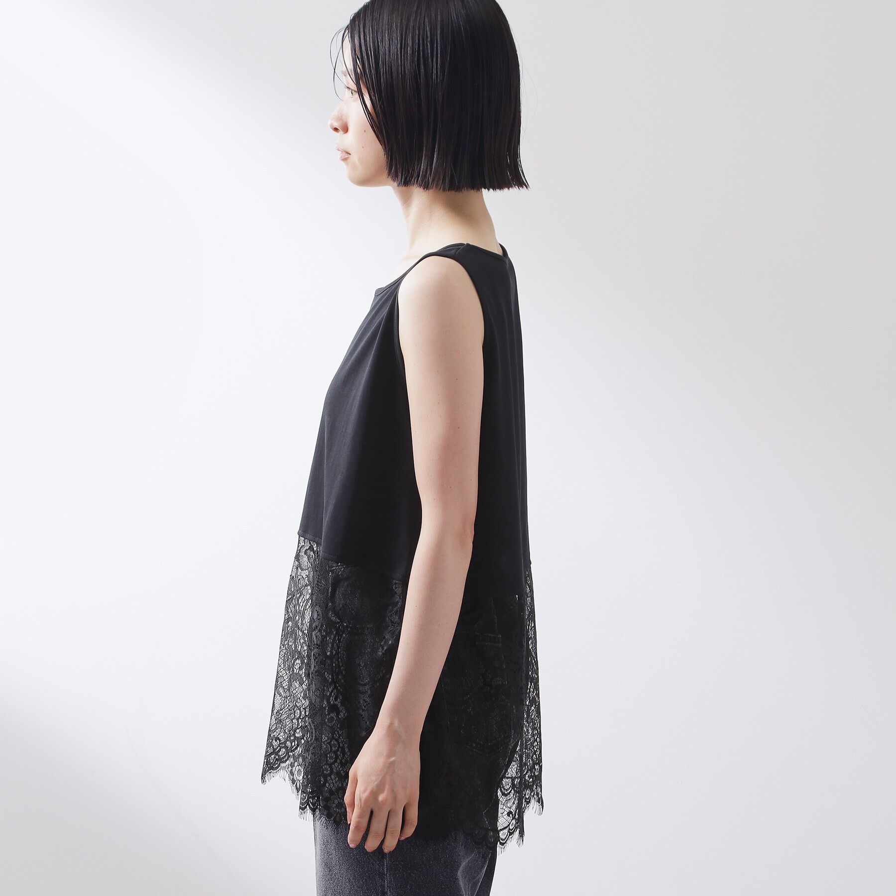 THE SHOP TK「【ひんやり/人気アイテム】レイヤードスタイルに 裾レースタンクトップ」|Tシャツ・カットソー|
