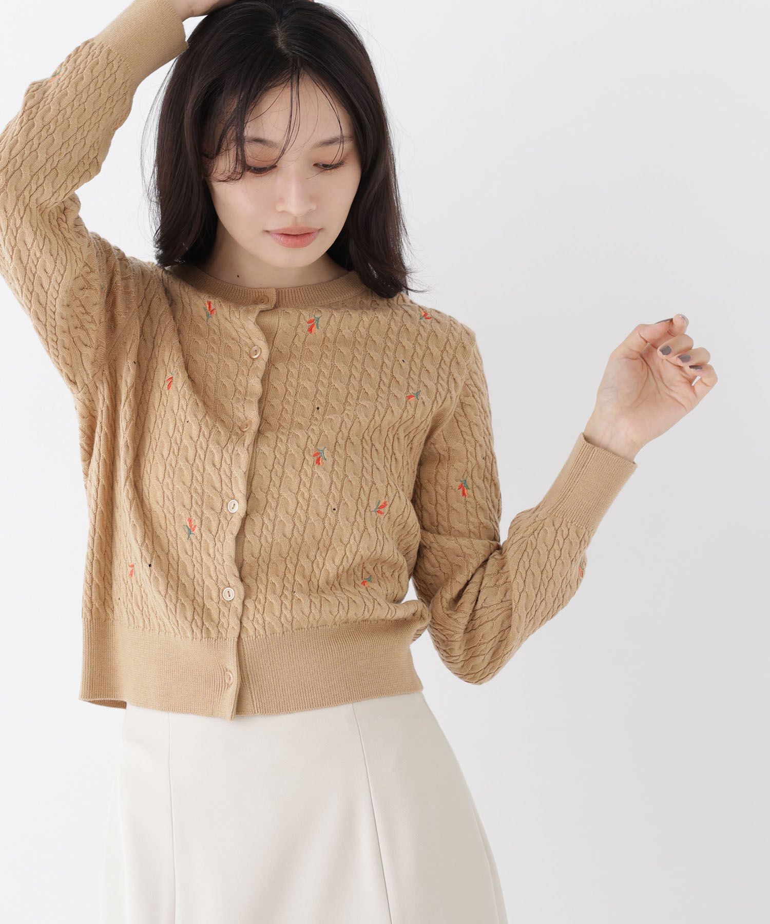  「ドットフラワー刺繍カーディガン」|ニット・セーター|ベージュ系2