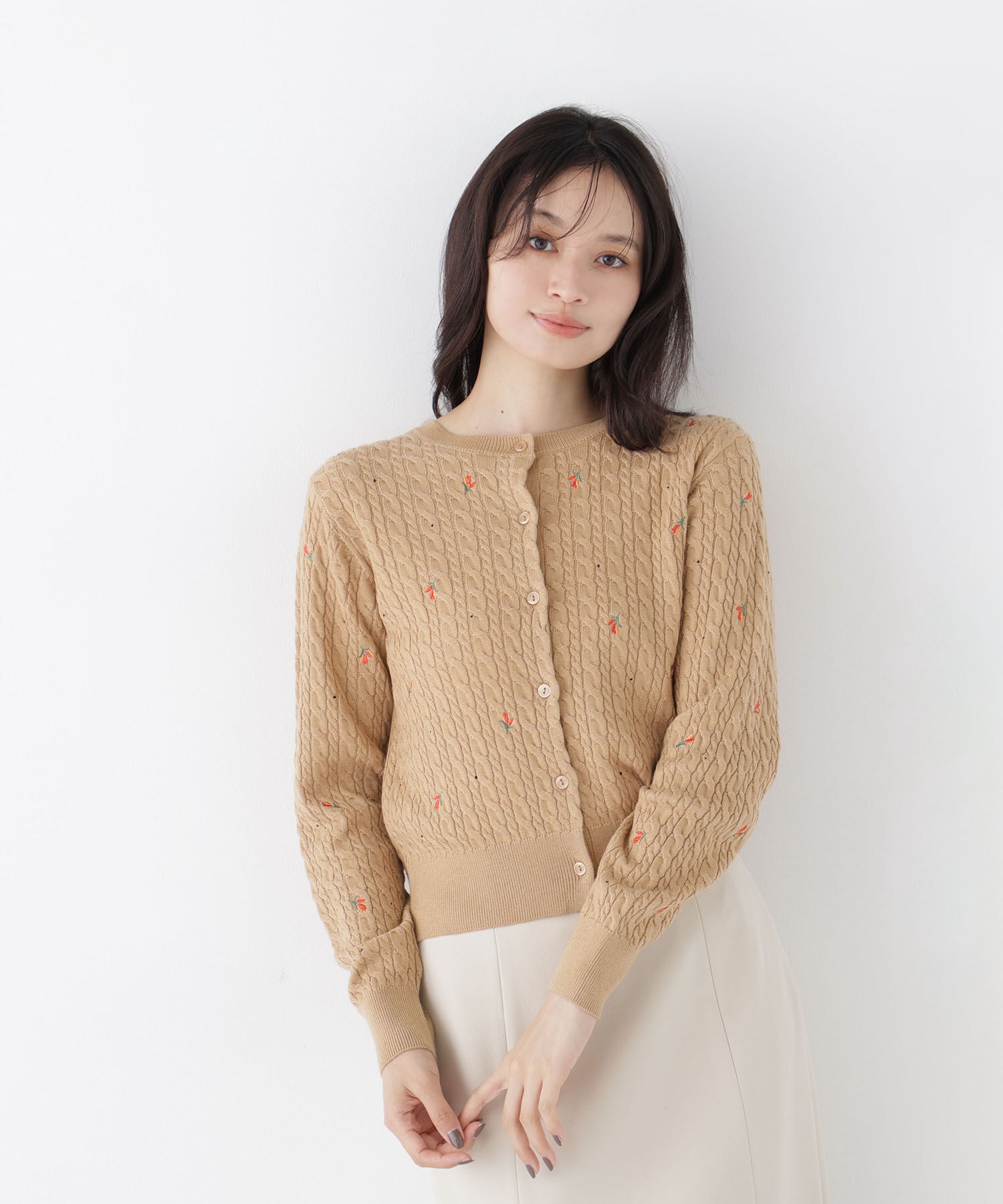  「ドットフラワー刺繍カーディガン」|ニット・セーター|