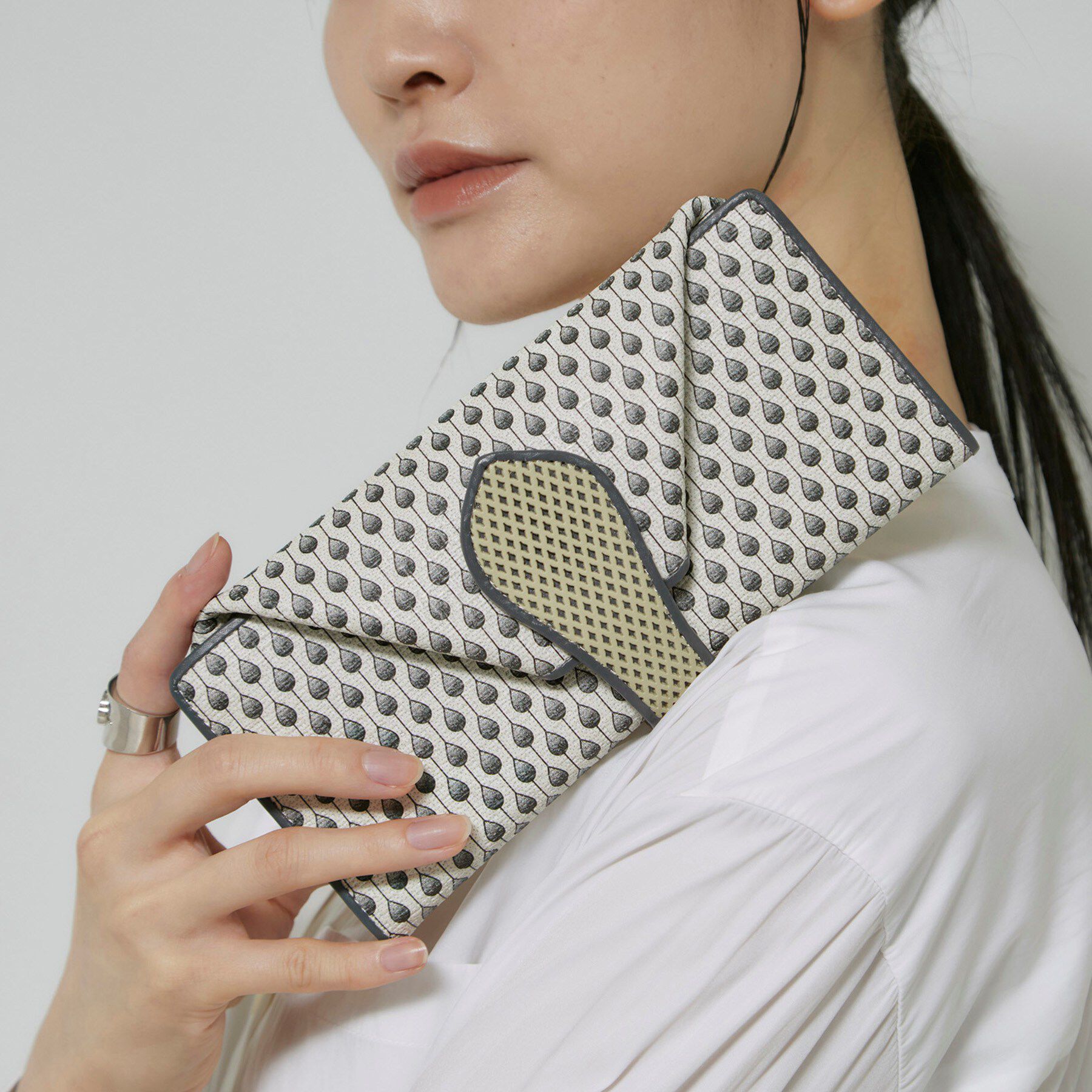 HIROKO HAYASHI「STILLA（スティラ）長財布」|財布|