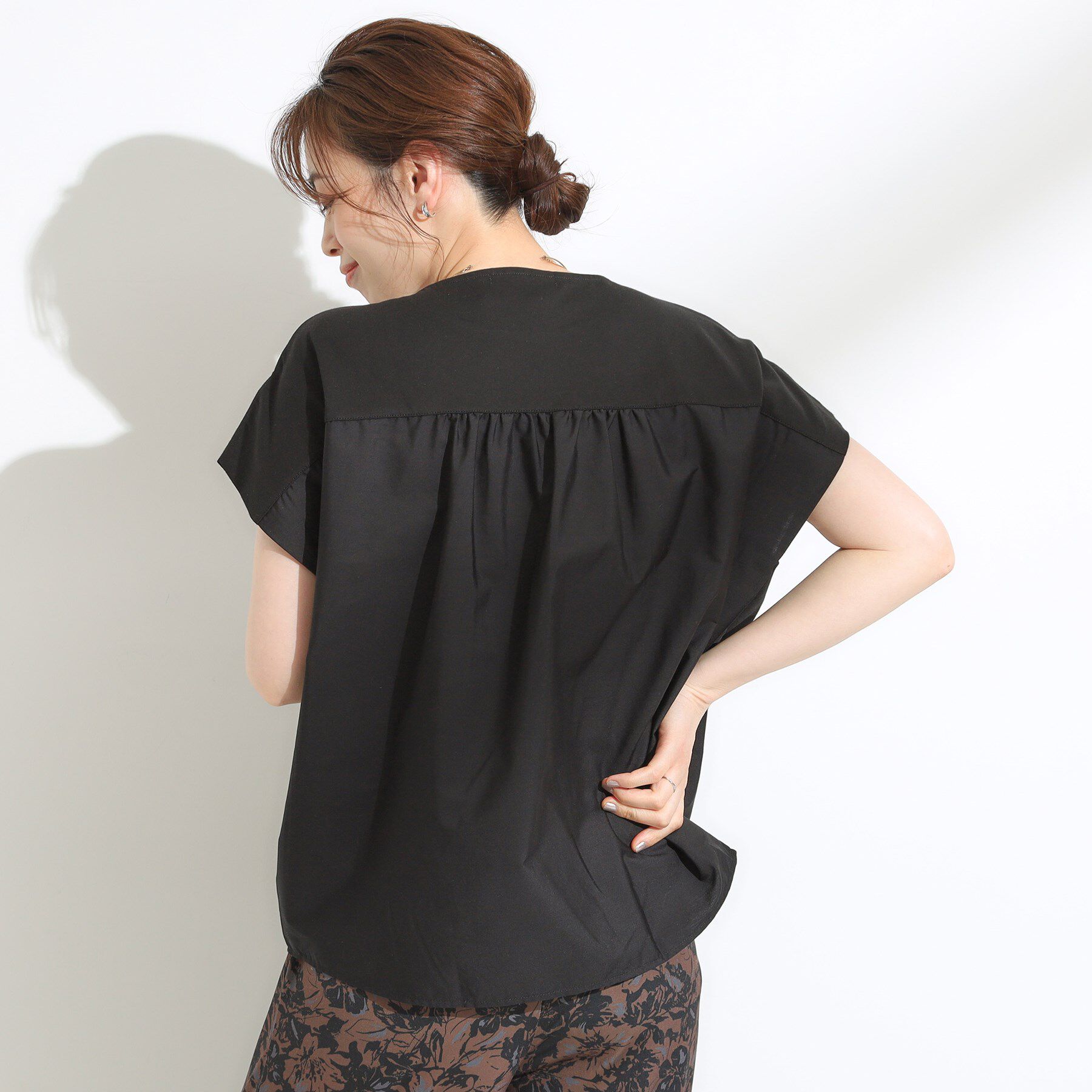 SHOO･LA･RUE「【S-LL】インせず着られる 異素材使い デザイントップス」|Tシャツ・カットソー|