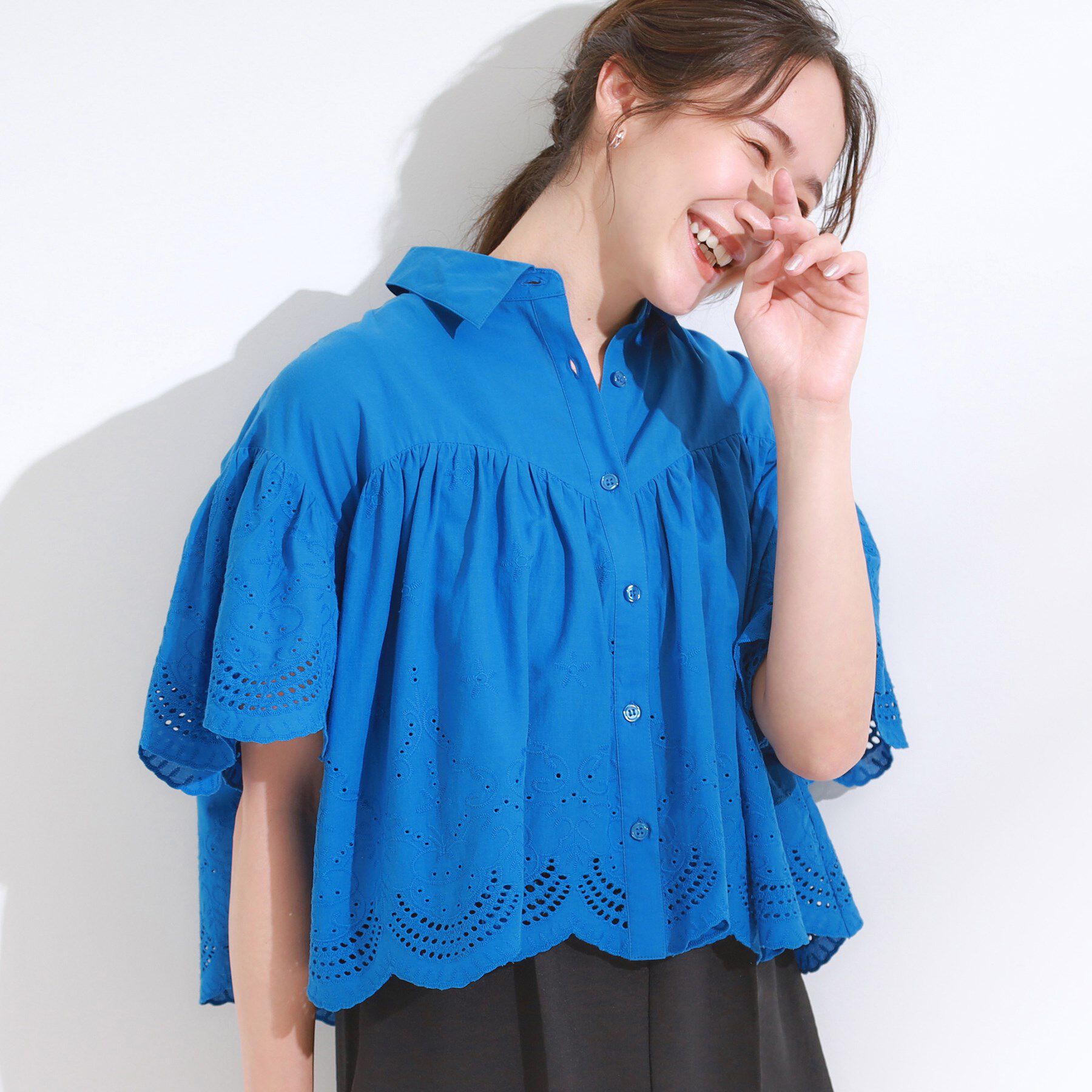 SHOO･LA･RUE「コーデの主役になる スカラップレースブラウス」|シャツ・ブラウス|ブルー(093)