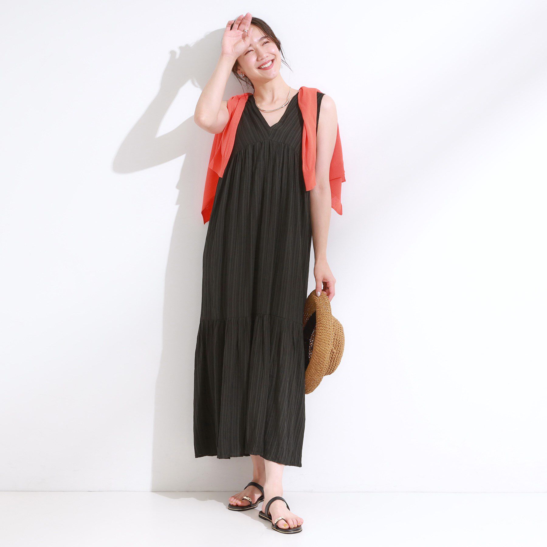 SHOO･LA･RUE「【S-LL】後ろ姿も抜かりなく 1枚でサマ見え ティアードワンピース」|ワンピース|