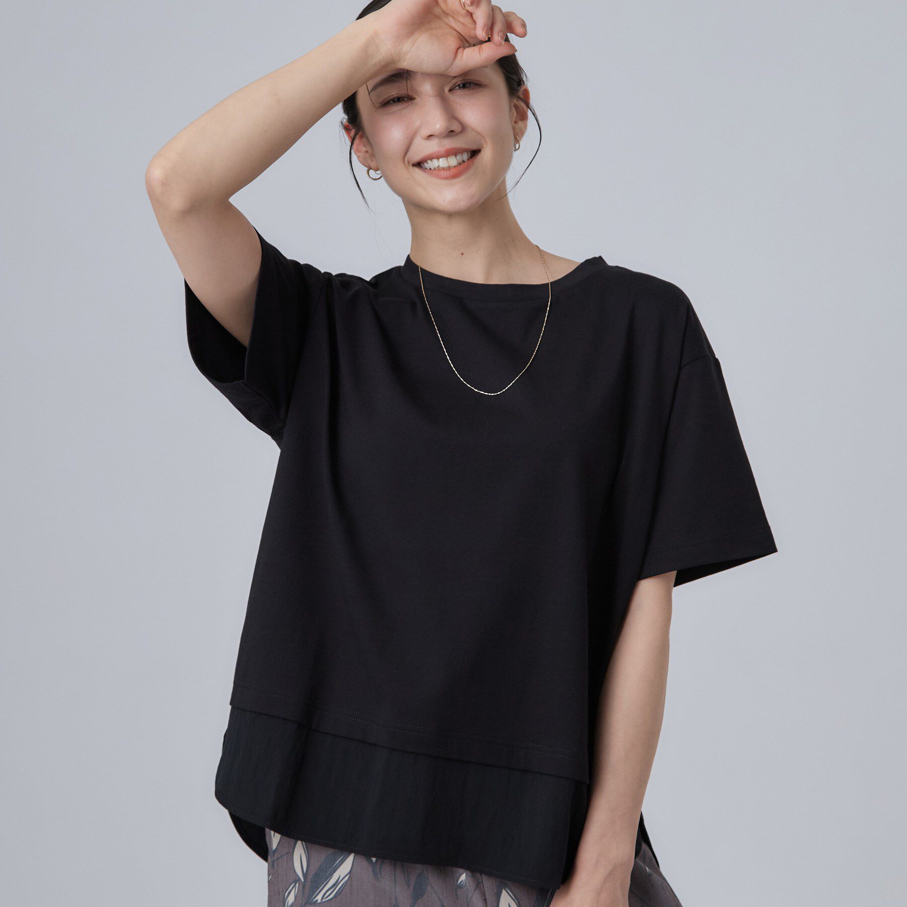 SHOO･LA･RUE「【ひんやり/体型カバー/S-LL】インせず着られる 異素材ドッキングTシャツ」|Tシャツ・カットソー|ブラック(019)
