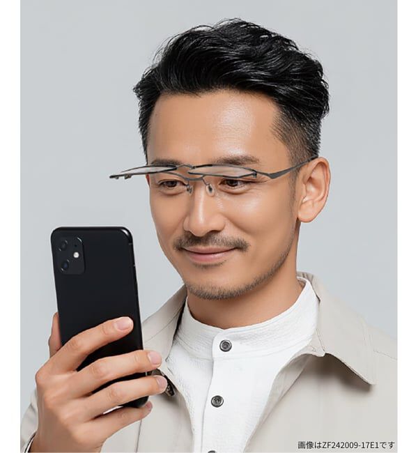  「ウェリントン型 メガネ(跳ね上げ式) ズレ落ち防止 伊達メガネ 度付きメガネ ｜FLIP UP  レンズ交換券付」|メガネ|