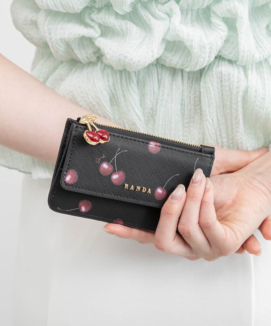  「【Cherry＆Strawberry】チャーム付きフラップフラグメントケース」|名刺入れ・カードケース|