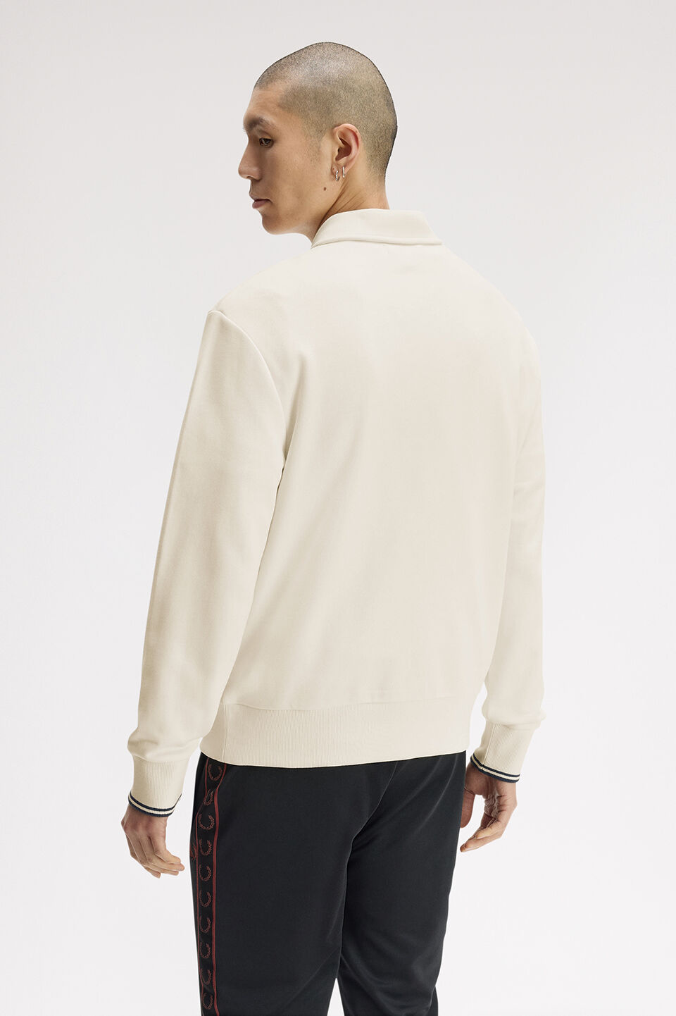 FRED PERRY 「FRED PERRY／Half Zip Collared Sweatshirt／ハーフジップカラースウェットシャツ」|スウェット・ジャージ|
