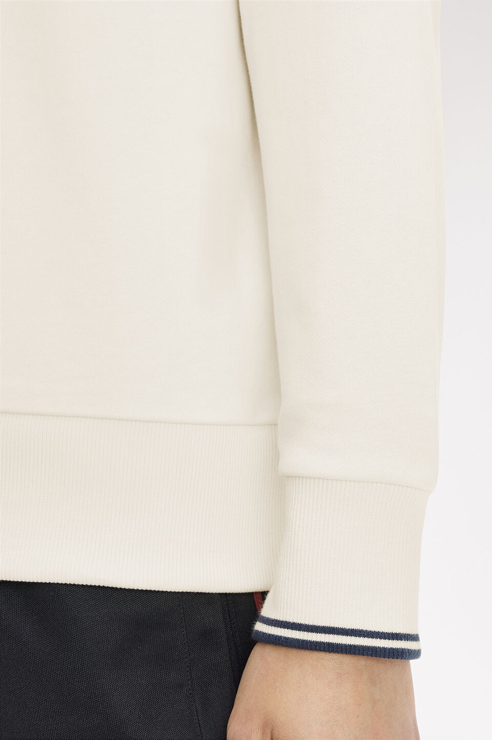 FRED PERRY 「FRED PERRY／Half Zip Collared Sweatshirt／ハーフジップカラースウェットシャツ」|スウェット・ジャージ|