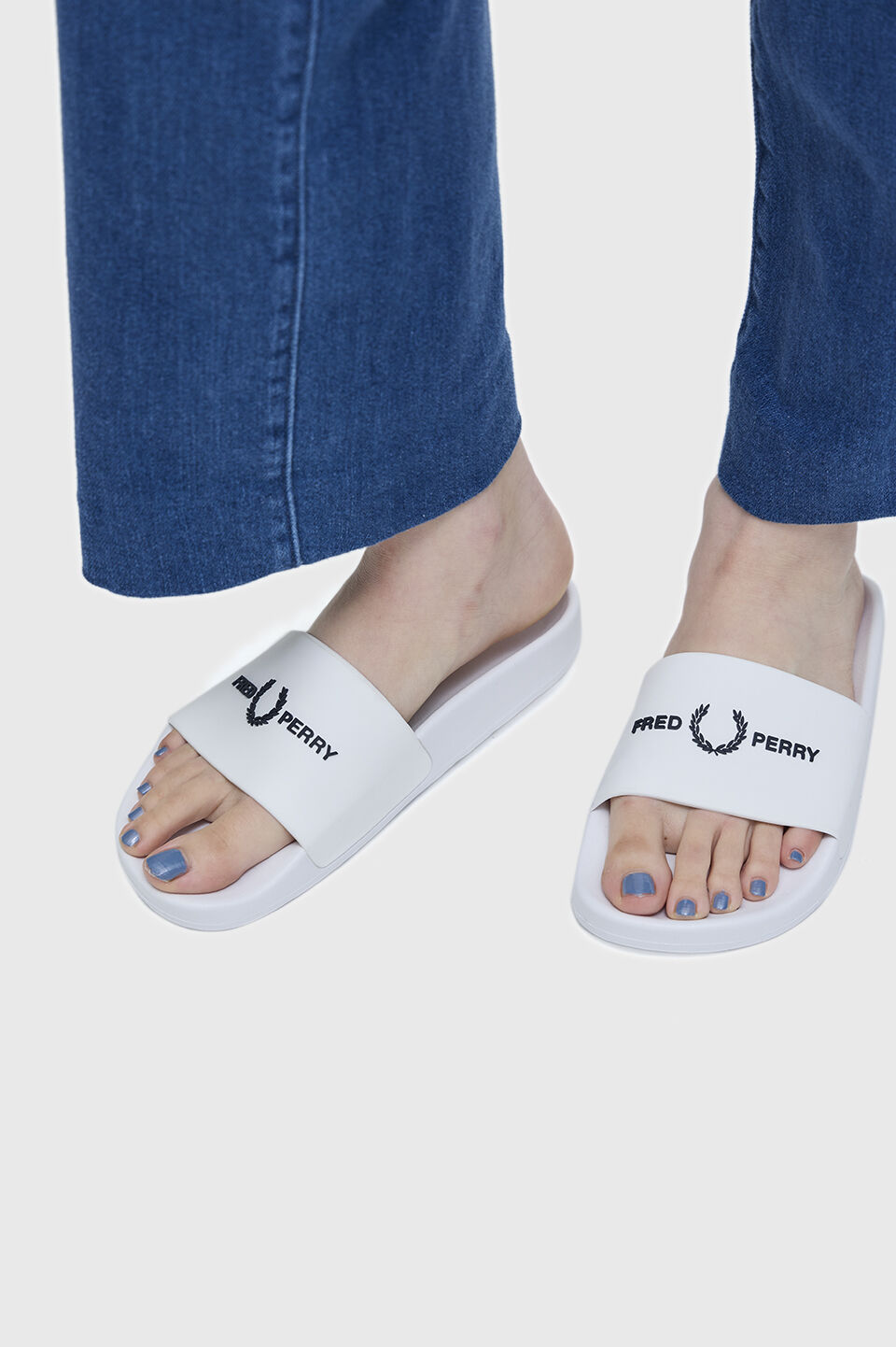 FRED PERRY 「Branded Slider／ロゴスライダーサンダル」|その他|WHITE