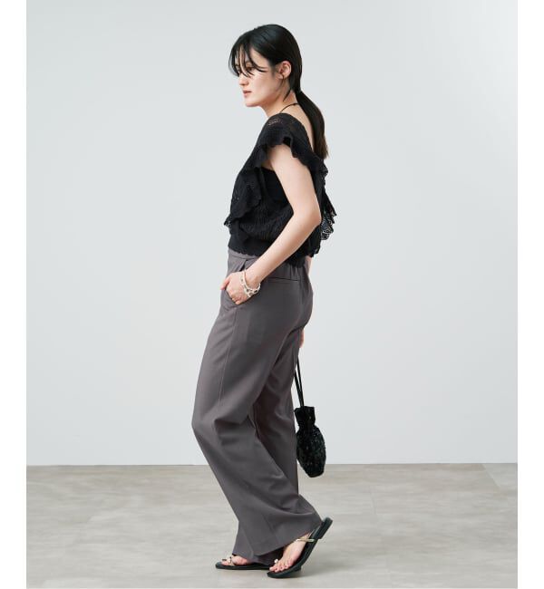 IENA「《一部店舗限定/UVカット/防シワ》DRYストレッチ スリムフレアパンツ」|スラックス|