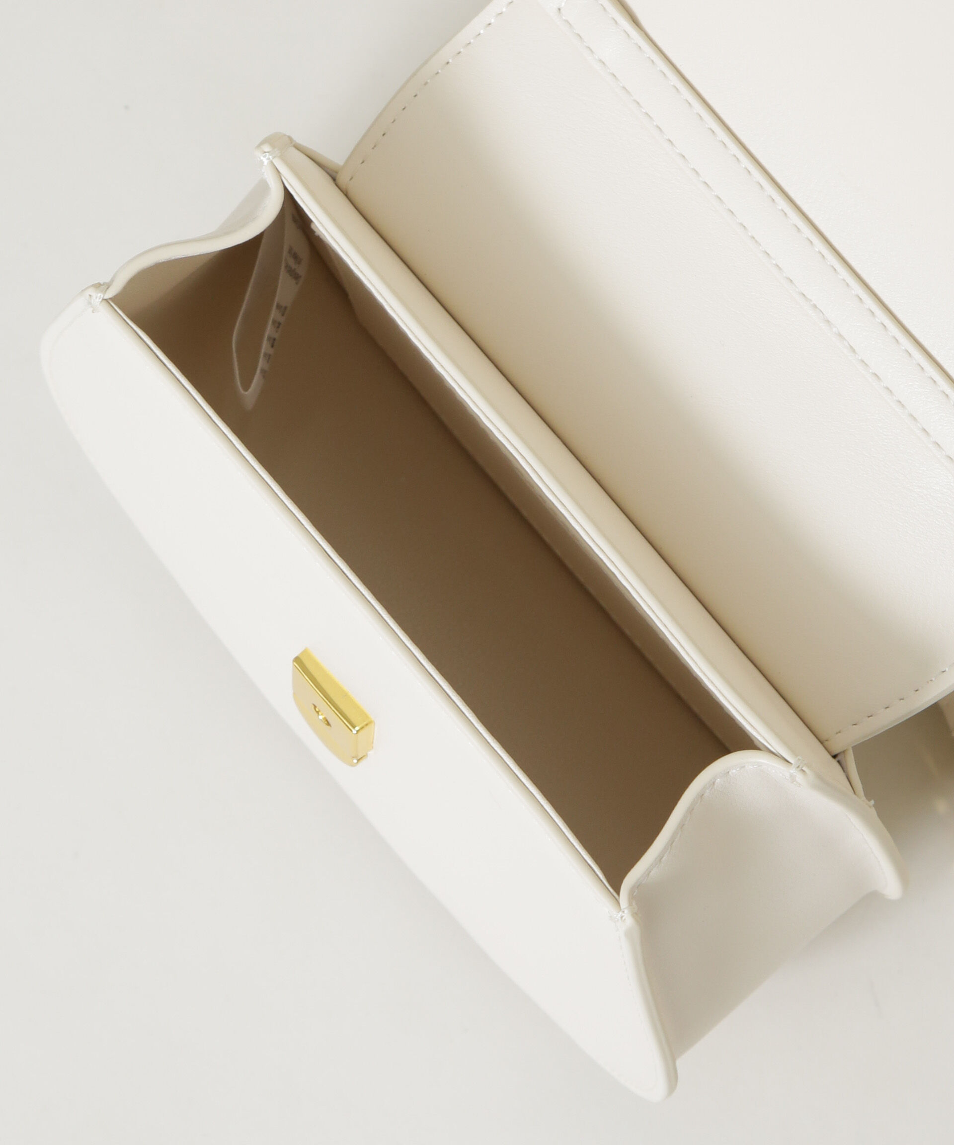 nano･universe「SINBONO/Nerina Crossbody Bag」|ショルダー・メッセンジャー|