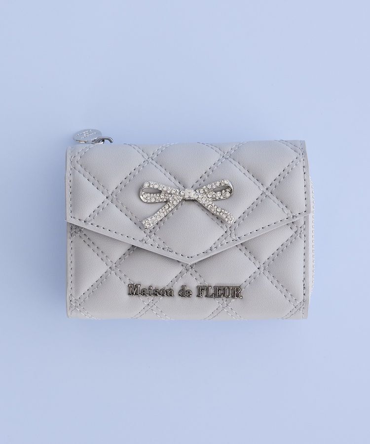 Maison de FLEUR「リボンビジューキルティングウォレット」|財布|グレイッシュブルー