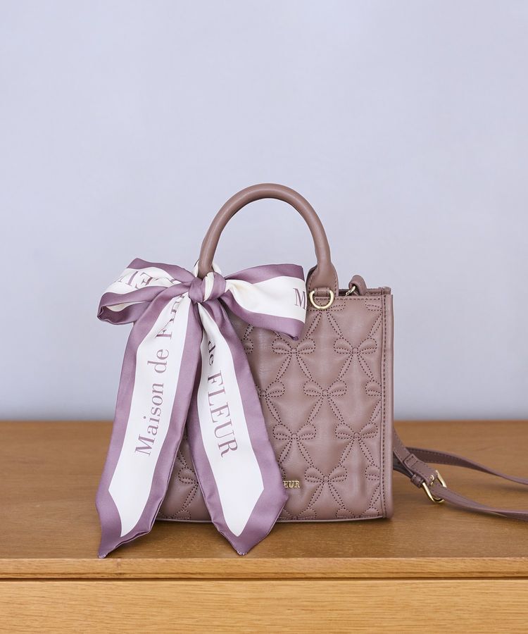 Maison de FLEUR「スカーフ付きリボンキルティング2Wayスクエアトート」|ハンドバッグ|