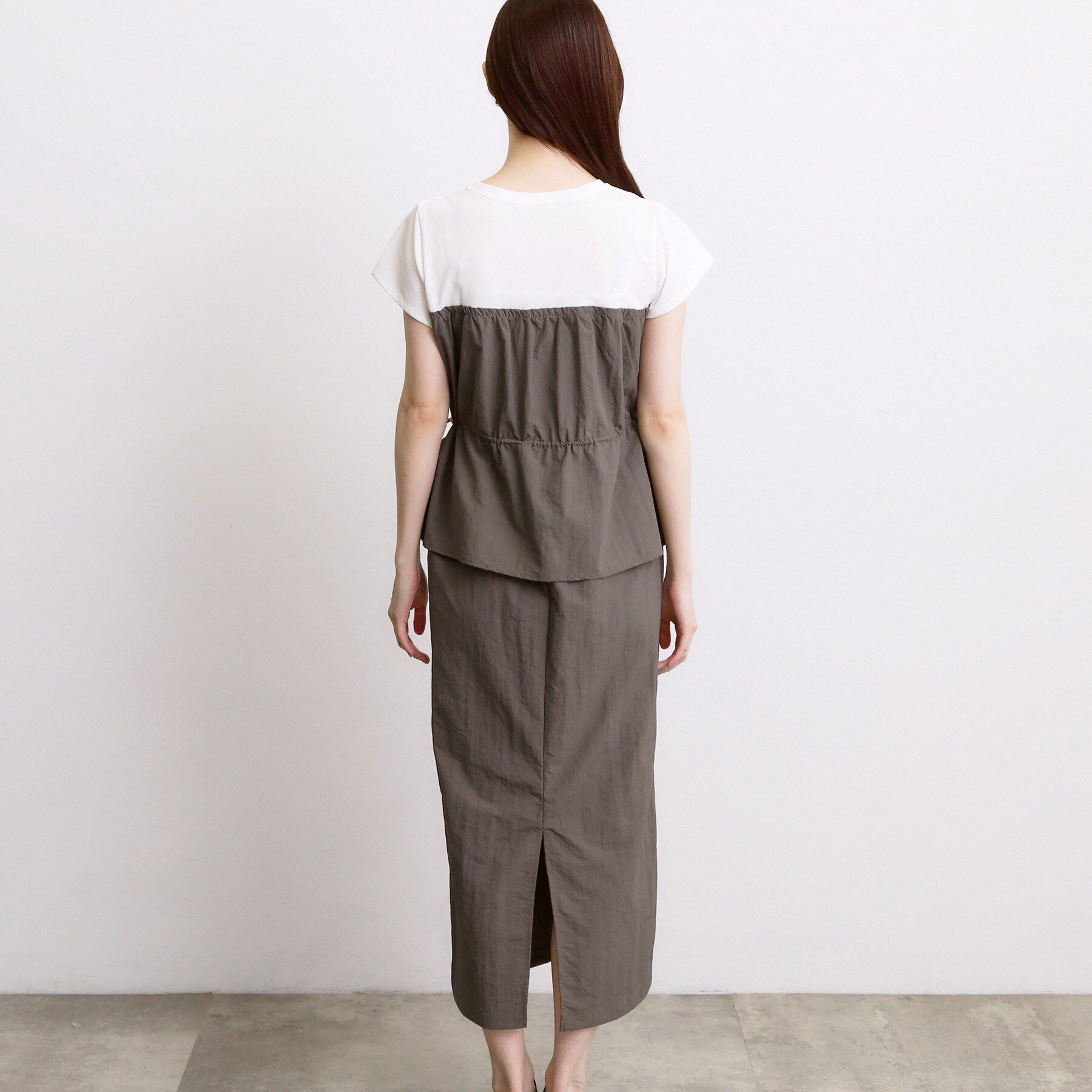 grove「【低身長さんも選べる着丈・洗濯機◎】1枚で旬顔！Tシャツドッキングドロストワンピース」|ワンピース|