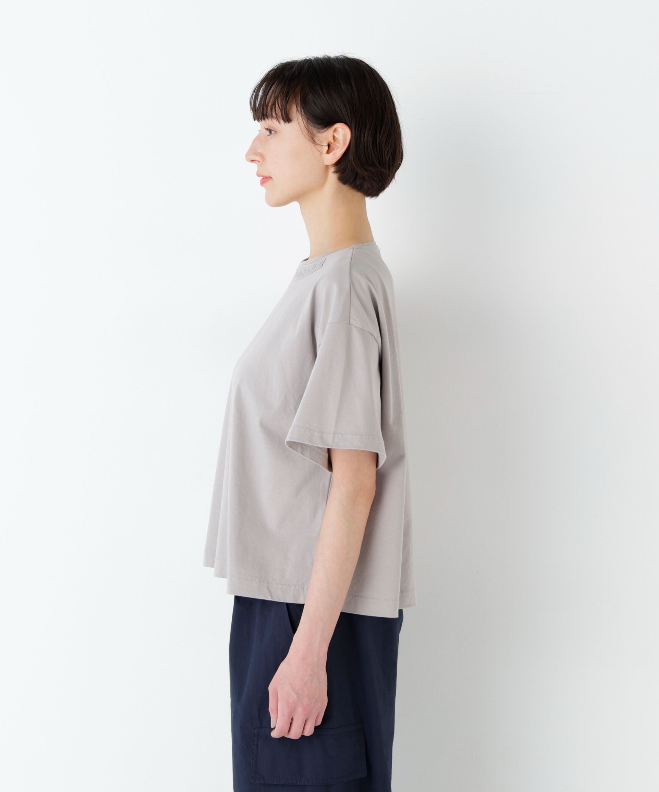  「《洗える》Bonjour刺繍モチーフＴシャツ」|Tシャツ・カットソー|