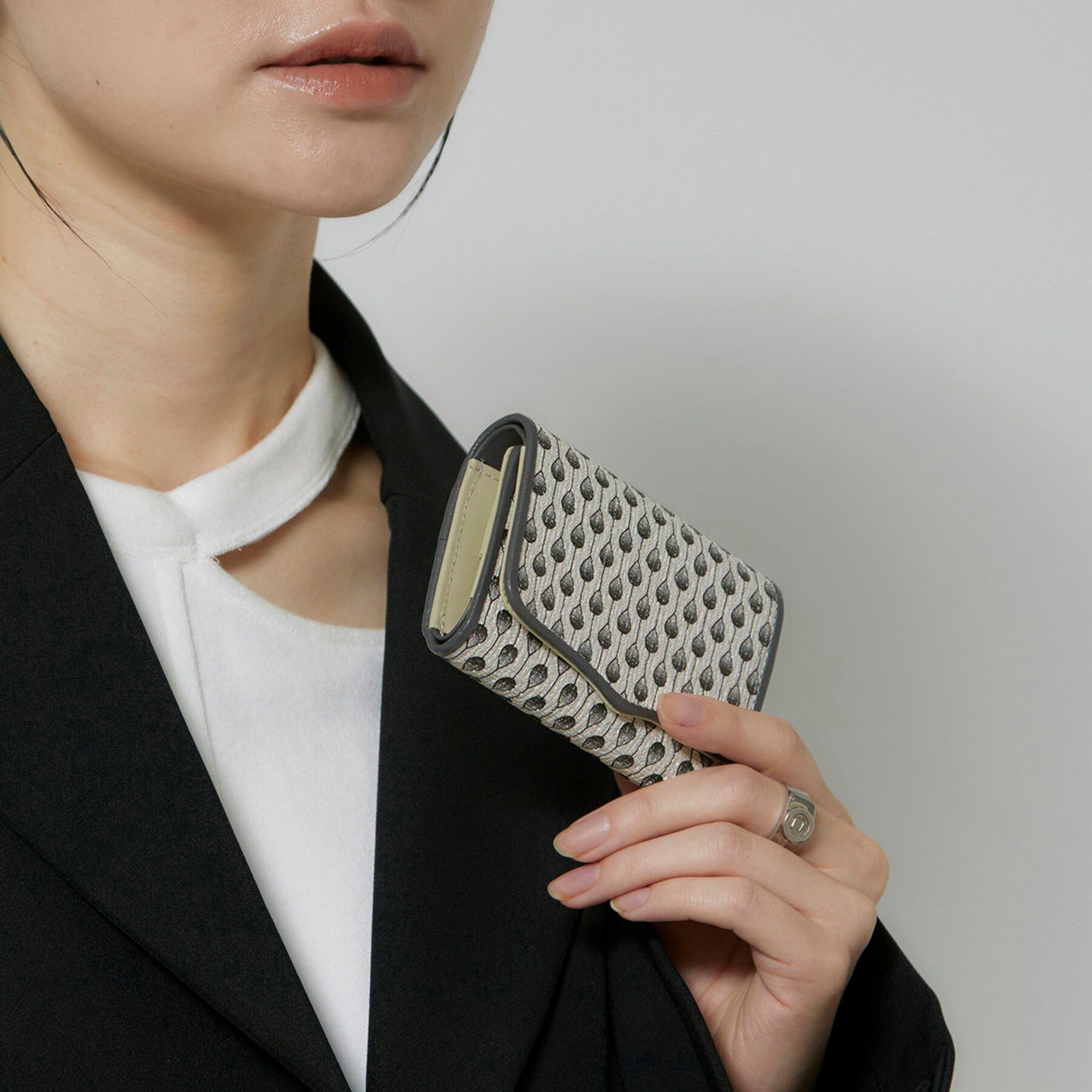HIROKO HAYASHI「STILLA（スティラ）三つ折り財布」|財布|