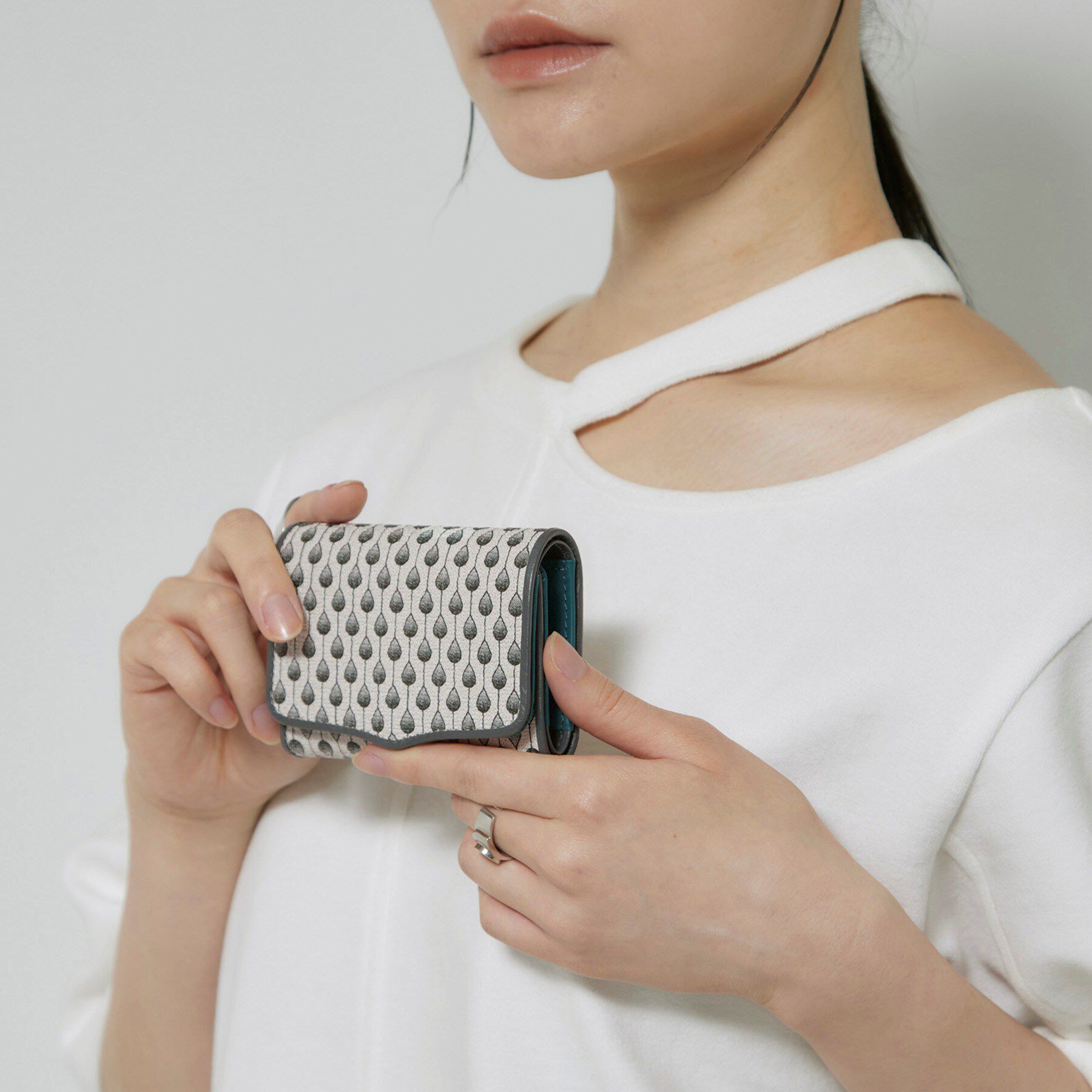 HIROKO HAYASHI「STILLA（スティラ）三つ折り財布」|財布|