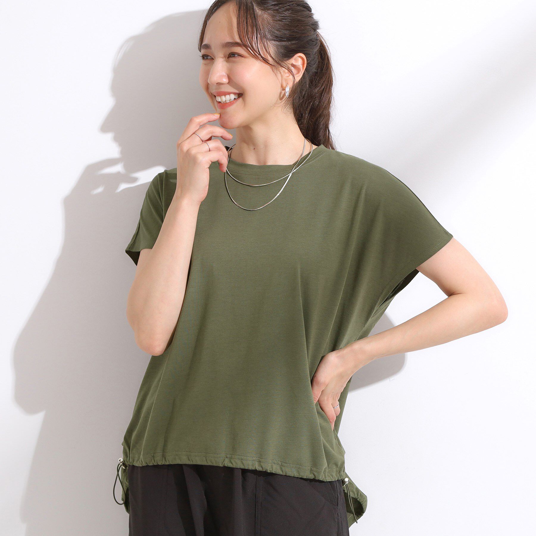 SHOO･LA･RUE「【ひんやり】裾が絞れる フレンチスリーブトップス」|Tシャツ・カットソー|オリーブグリーン(0