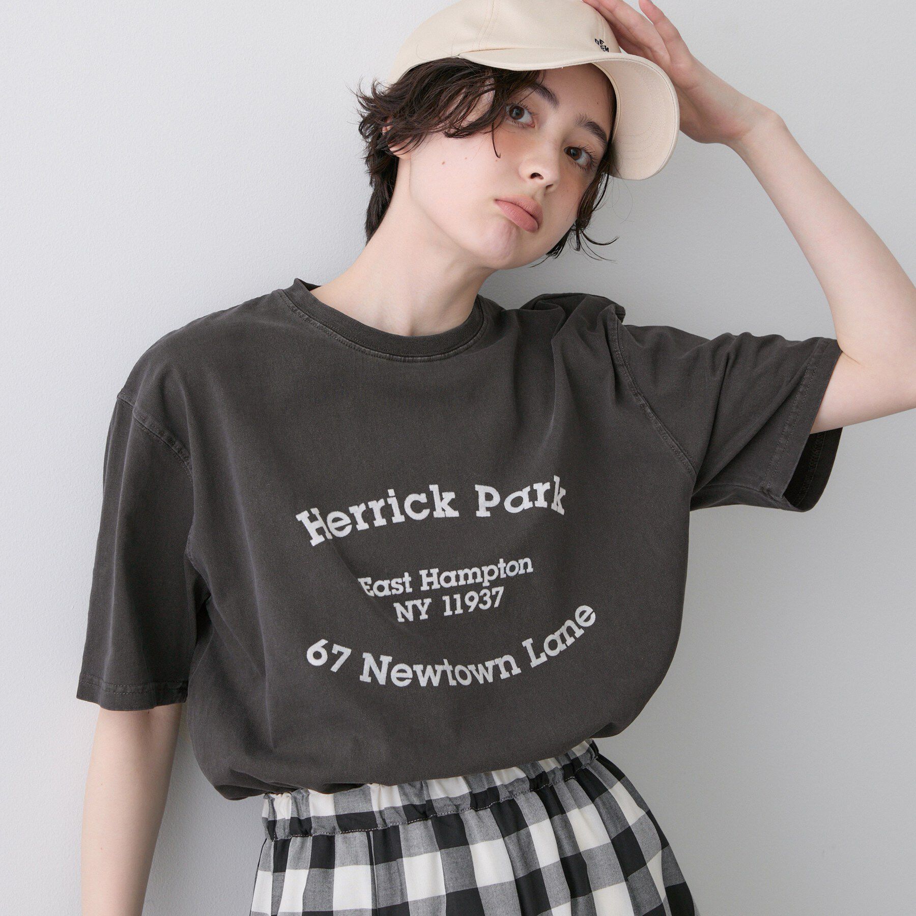 Dessin「【ユニセックス/洗える】ピグメントロゴTシャツ」|Tシャツ・カットソー|ブラック(019)