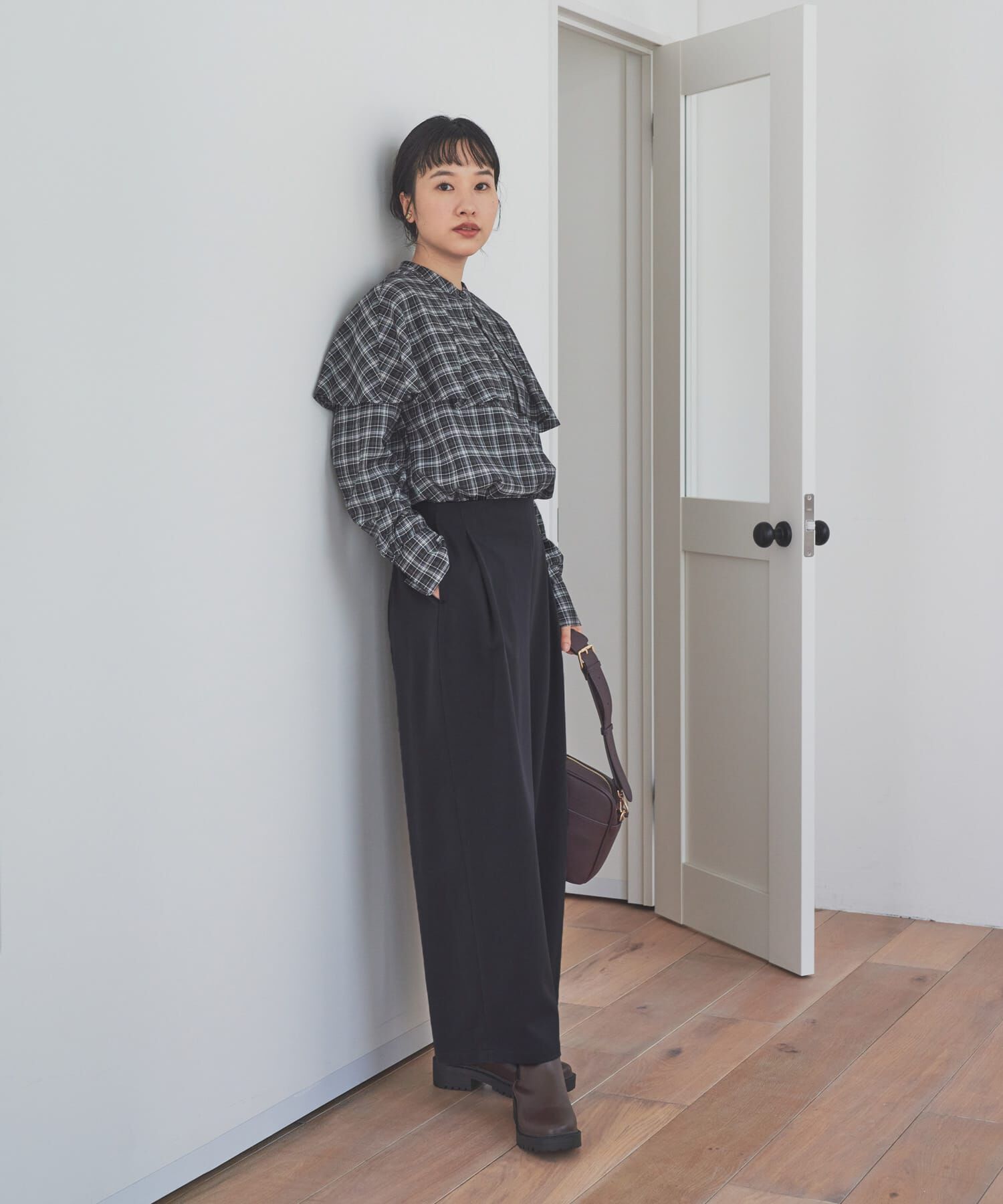 URBAN RESEARCH DOORS「『仁村紗和さん着用』『UR TECH』完声9分丈ワイドパンツ」|その他|