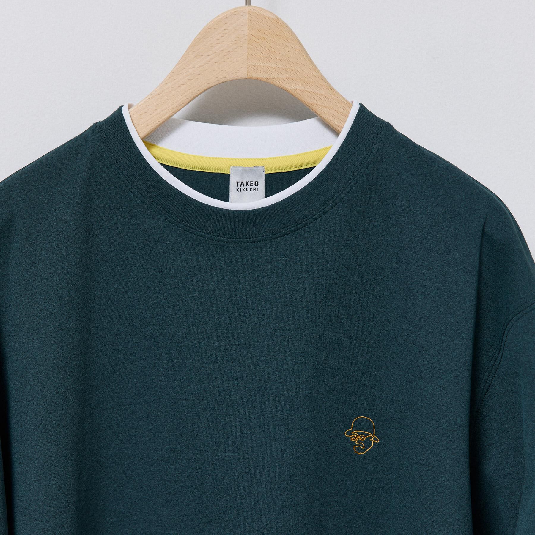 TAKEO KIKUCHI「【汗染み軽減/接触冷感】フェイクレイヤード ワンポイント刺繍Ｔシャツ」|Tシャツ・カットソー|