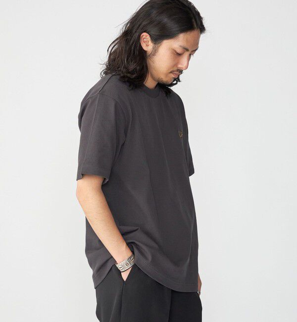 SHIPS「【SHIPS別注】FRED PERRY: SOLOTEX(R) 鹿の子 ワンポイント ロゴ Tシャツ24SS」|Tシャツ・カットソー|