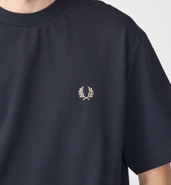 SHIPS「【SHIPS別注】FRED PERRY: SOLOTEX(R) 鹿の子 ワンポイント ロゴ Tシャツ24SS」|Tシャツ・カットソー|