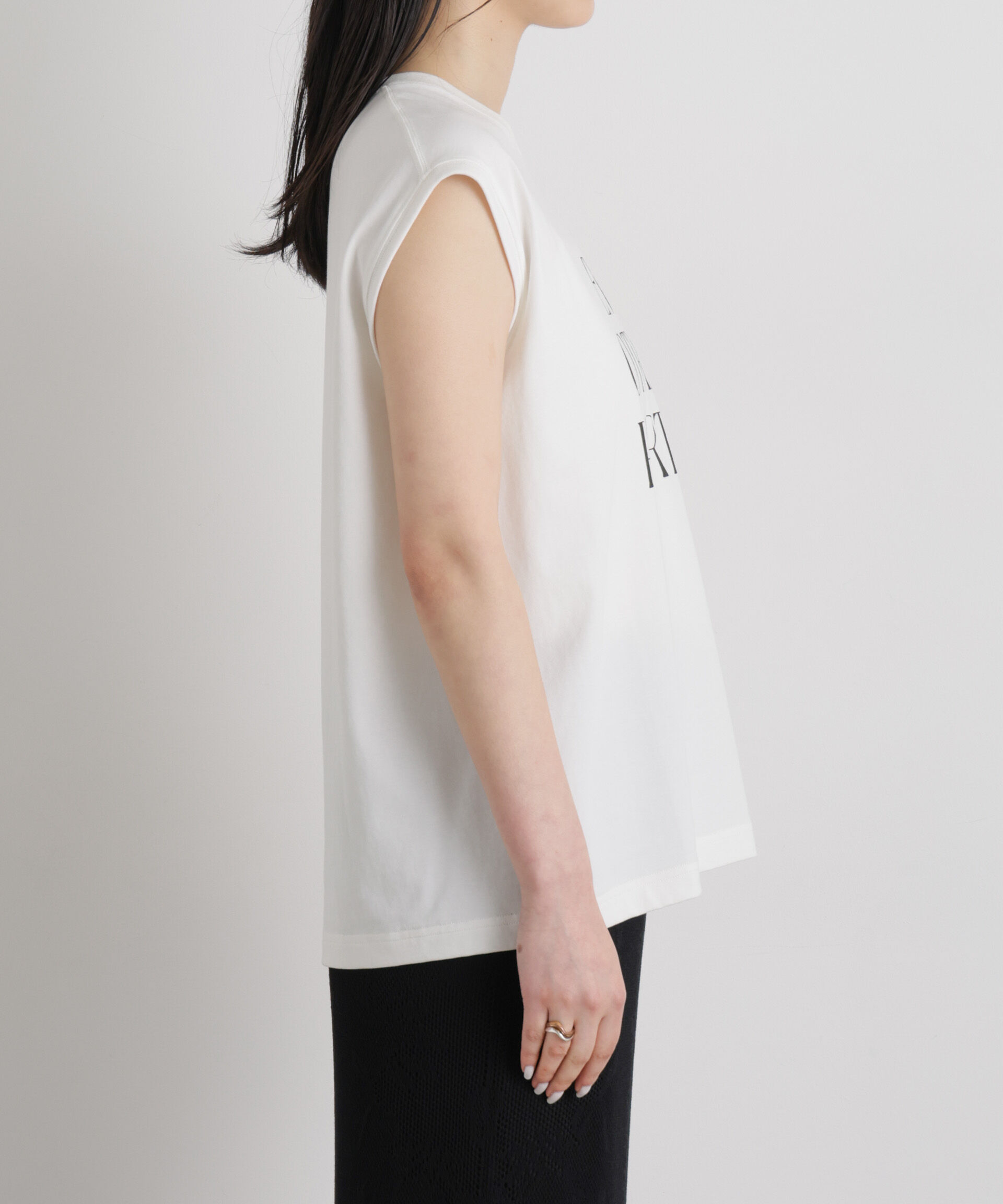 NANO universe「MINERALTEX(TM)ロゴプリントノースリーブTシャツ」|Tシャツ・カットソー|